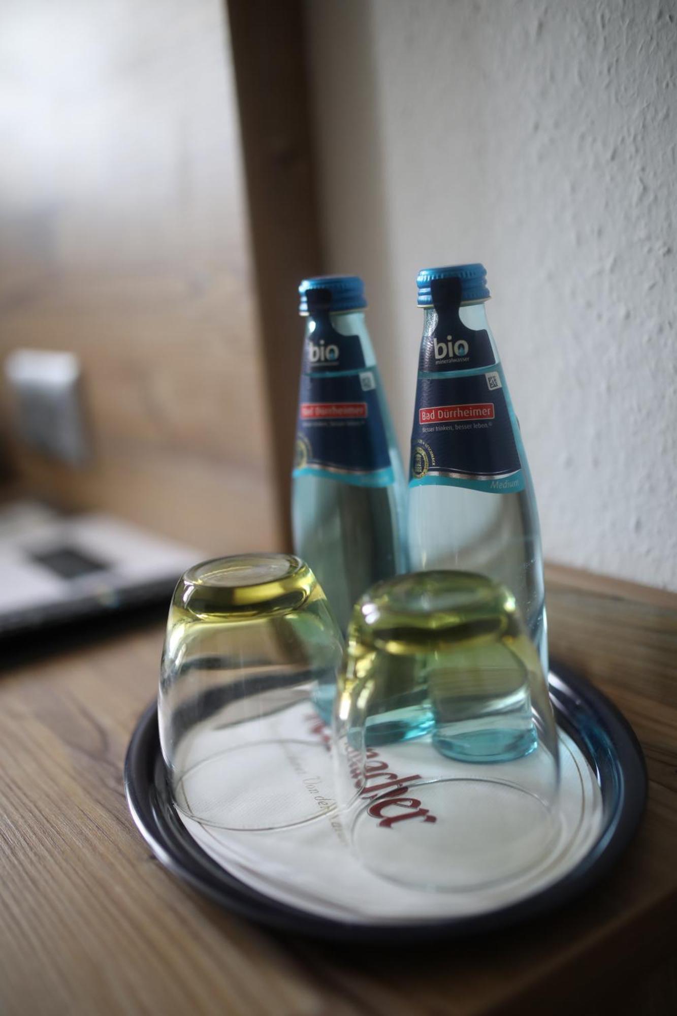 Gasthaus Hotel Zum Kreuz 斯特滕阿卡顿玛 外观 照片