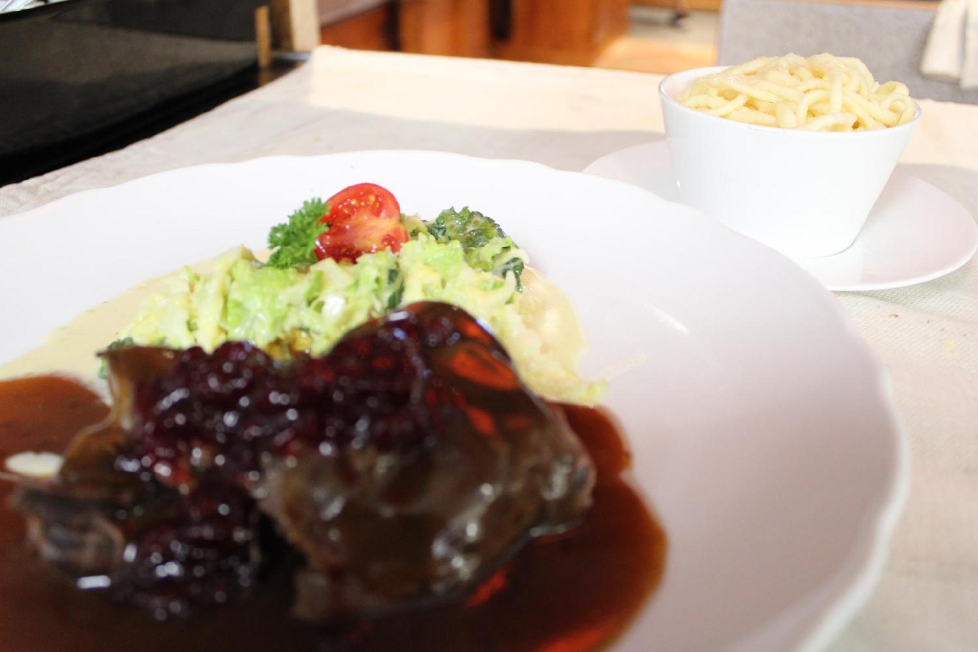 Gasthaus Hotel Zum Kreuz 斯特滕阿卡顿玛 外观 照片