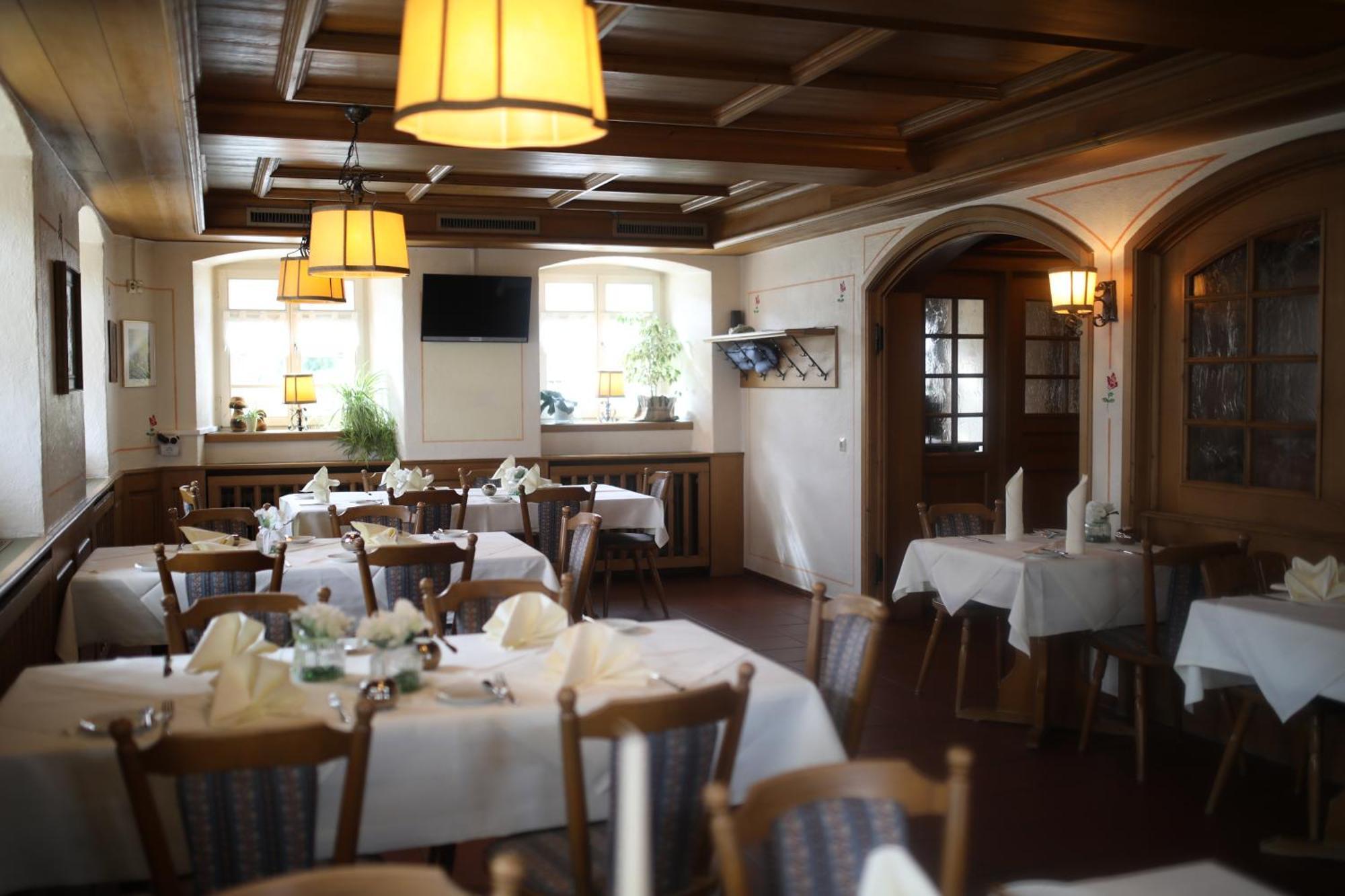Gasthaus Hotel Zum Kreuz 斯特滕阿卡顿玛 外观 照片